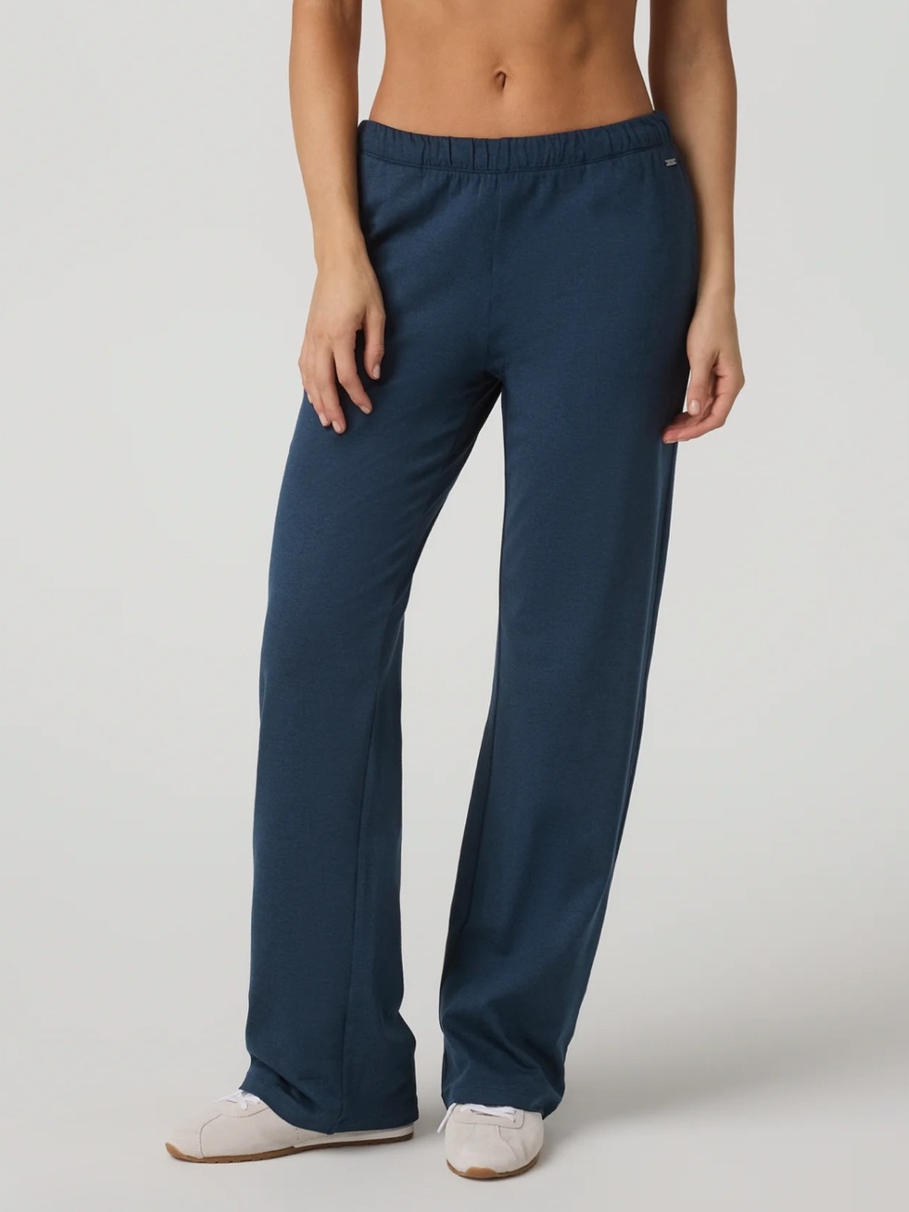 Vuori Halo Pants in Navy